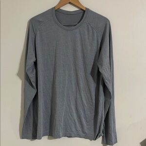 Lululemon Men's Gray Long Sleeve Shirt large